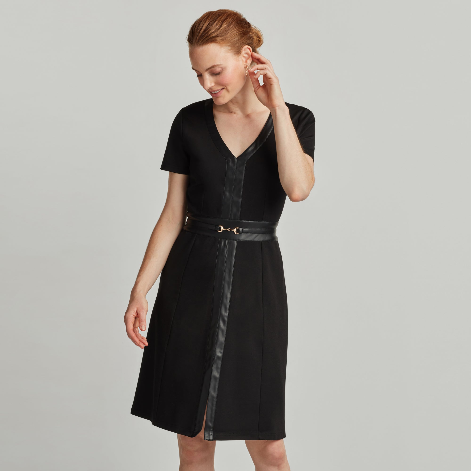 ellen tracy black lace dress Ellen Tracy black knee length spaghetti strap