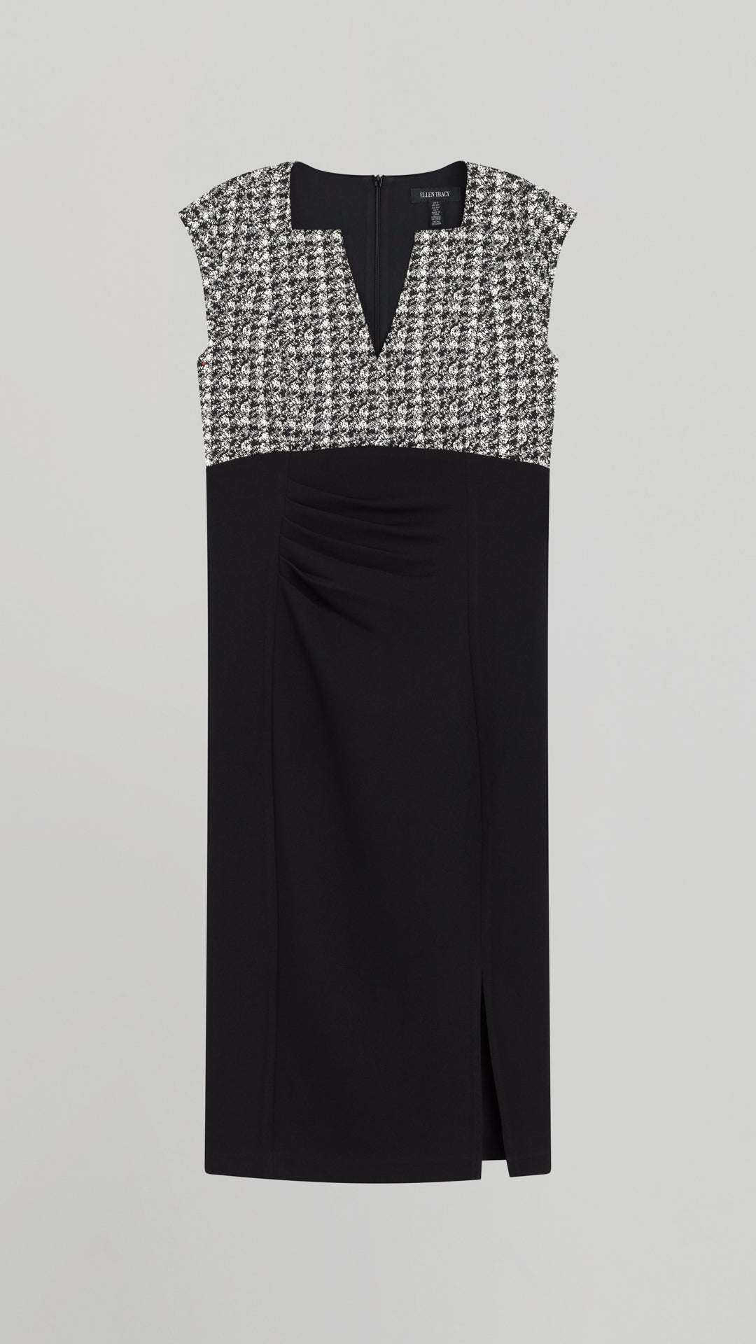 NOTCH NECK PLEATED WAIST CREPE DRESS Black/White / XS NOTCH NECK PLEATED WAIST CREPE DRESS Black/White / XS