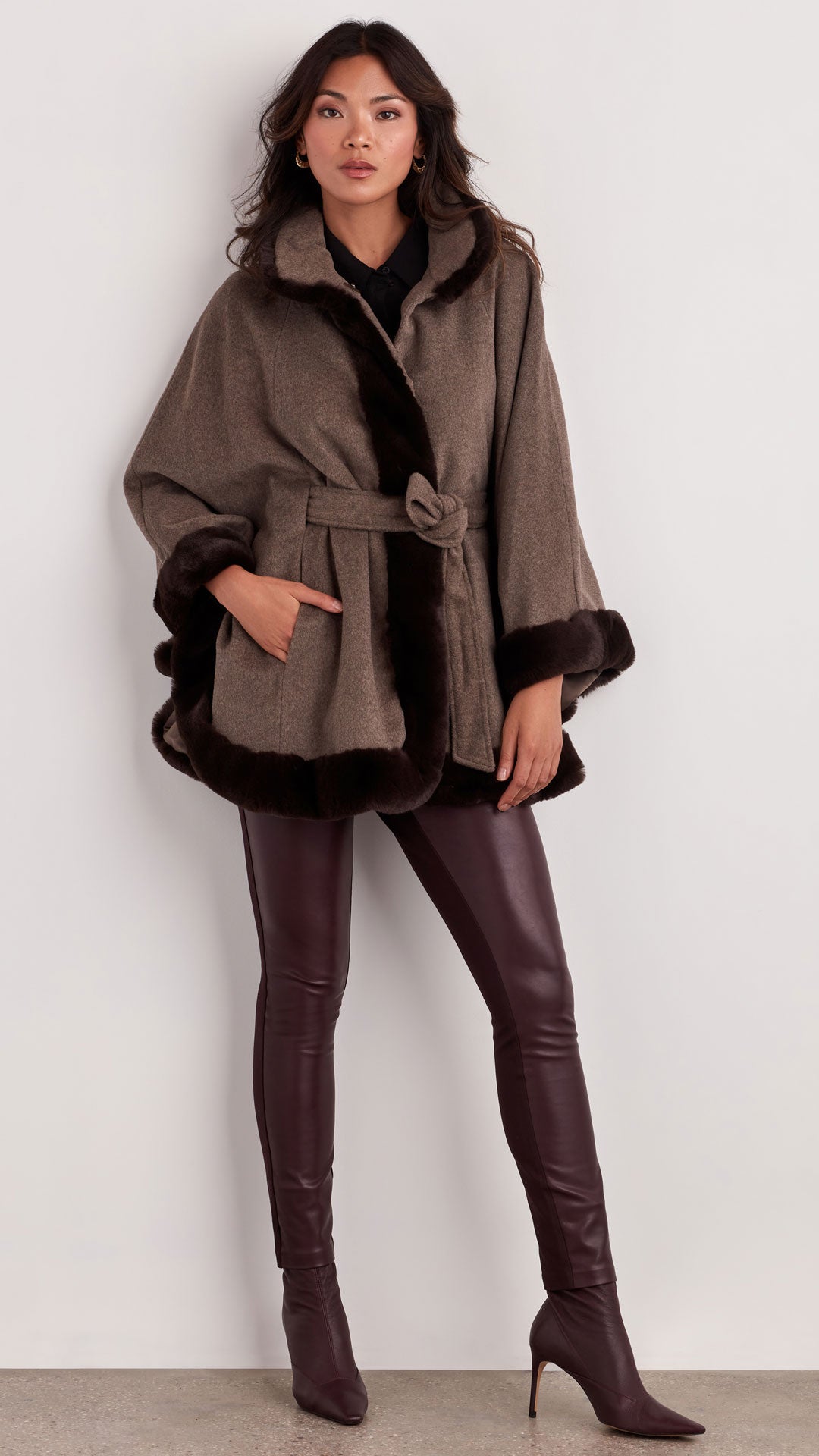 FAUX FUR TRIMMED WOOL CAPE – Ellen Tracy