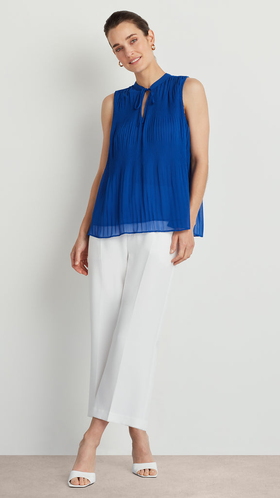SLEEVELESS PLEAT AND RELEASE TOP