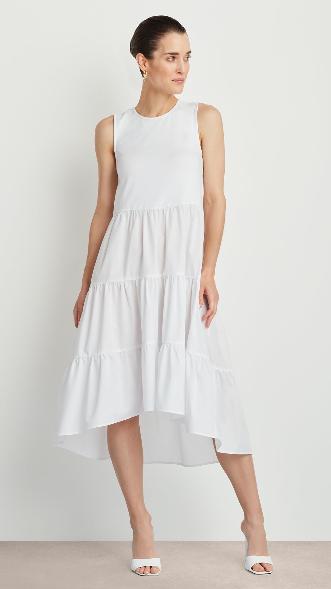 ellen tracy maxi dress SLEEVELESS WITH TIERED SKIRT – Size:US 7 / EU 40 Lulus Emerald Green Pleated Casual dresses Color/pattern Status:In Stock